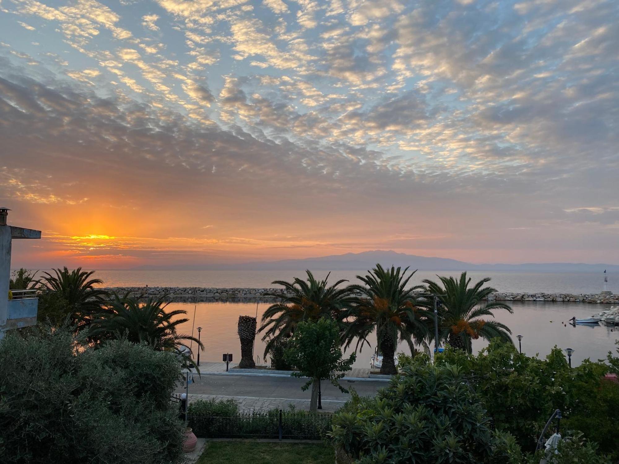 Sunsets In Thassos 1 Apartment Skala Sotiros Ngoại thất bức ảnh